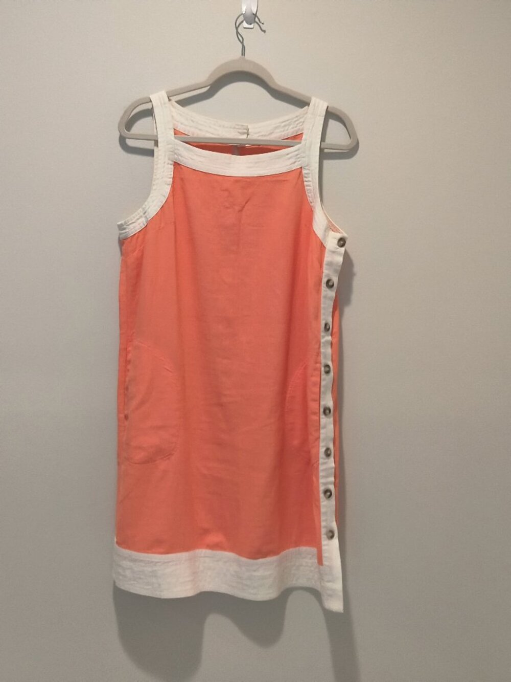 Cynthia Rowley apricot ,white linen drress  features buttons all along the side